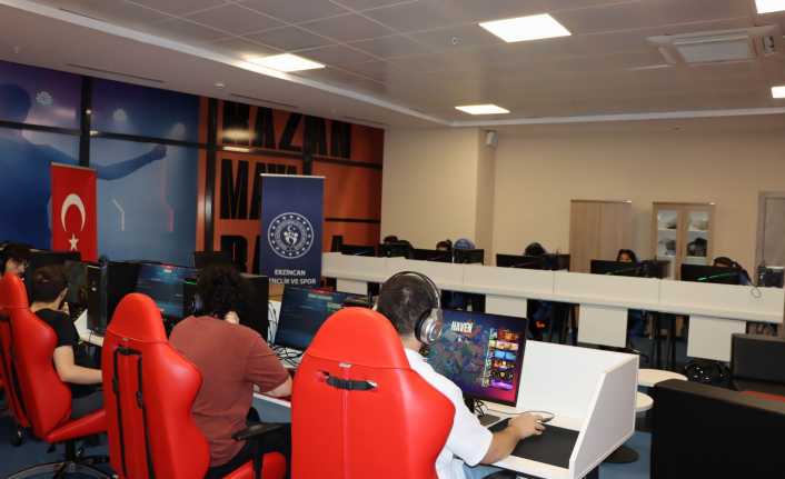 On Üç Şubat Gençlik Merkezi’nde e-spor atölyesi kuruldu