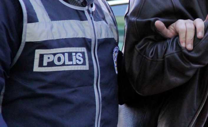 Edirne’de, kaçak göçmenleri yasa dışı yollarla yurt dışına çıkararak organizatörlük