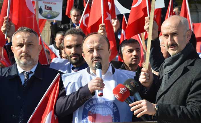 Eğitim-Bir-Sen Ordu Şube Başkanı İsmail Çelenk, Danıştay’ın öğrenci andını geri
