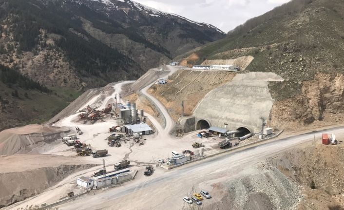 Yapımı süren Ovit ve Yeni Zigana Tüneli’nden sonra çift tüpte