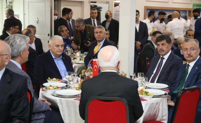 Erzincan Kültür Eğitim Vakfı tarafından iftar programı düzenlendi