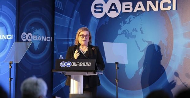 Sabancı Holding Yönetim Kurulu Başkanı Güler Sabancı, "Dünya ekonomilerinde parlak