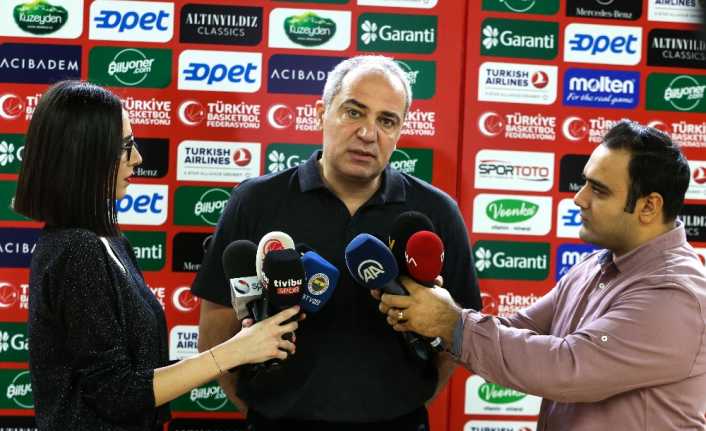 A Milli Kadın Basketbol Takımı Başantrenörü Ekrem Memnun, Polonya ve