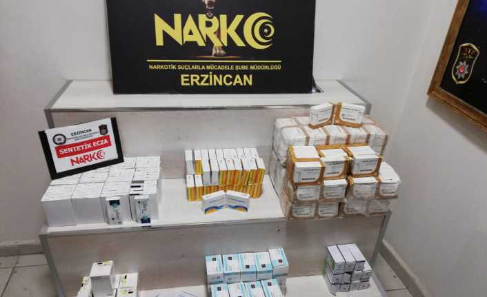 Erzincan’da otobüsün bagaj kısmında 1 yolcuya ait valiz içerisinde reçeteye