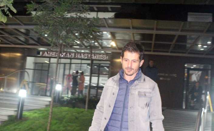 Medipol Başakşehirli futbolcu Arda Turan baba oldu. Turan çiftini aynı