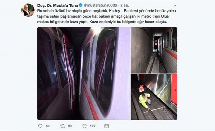 Başkentte, hat bakımı amaçlı çalışan iki metro treninin, Ulus makas