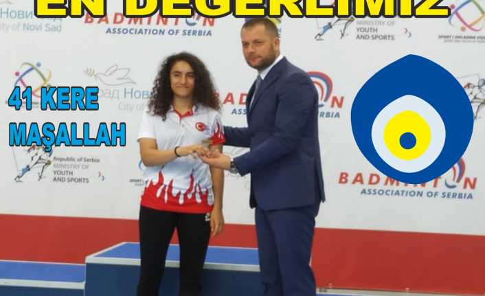Sırbistan'da yapılan Uluslararası 17 Yaş Altı Badminton turnuvasında göstermiş olduğu