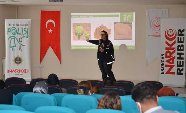 Vatandaşlara madde bağımlılığı ve uyuşturucu maddenin zararları anlatılarak farkındalık oluşturuldu