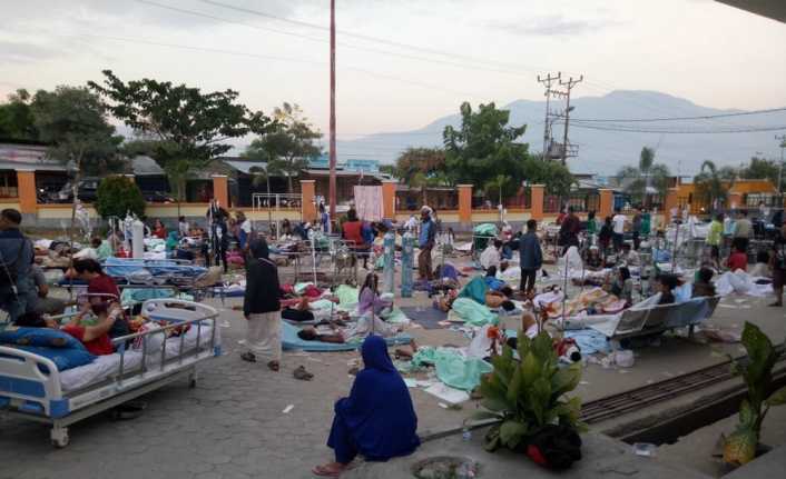 Endonezya’nın Sulawesi Adası’nın Palu şehrinde meydana gelen 7.5 büyüklüğündeki depremde