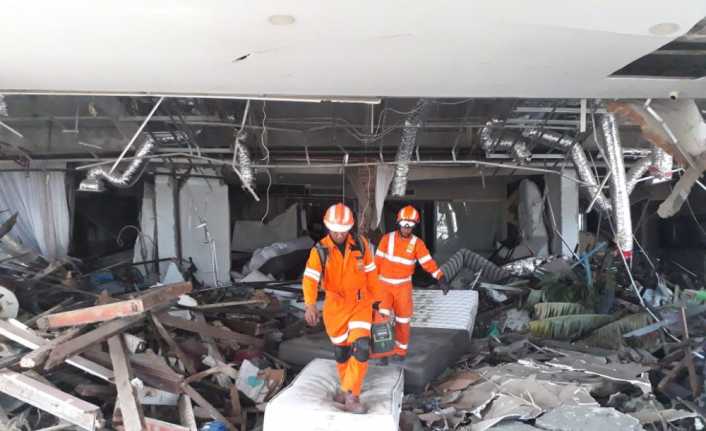 Endonezya’nın Sulawesi Adası’nda meydana gelen deprem ve ardından oluşan tsunamide