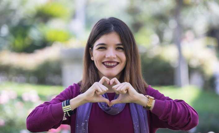 21 yıldır ’serebral palsi’ yani beyin felciyle mücadele eden İzmirli
