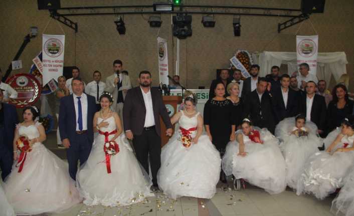 Bursa’nın Kestel ilçesinde en büyük hayali gelinlik giymek olan 8