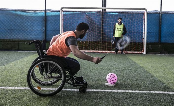 Ülkelerindeki iç savaş sonucu uzuv kaybı yaşayarak engelli kalan Suriyeliler,