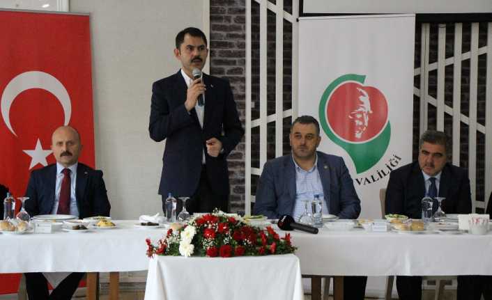Çevre ve Şehircilik Bakanı Murat Kurum, şehirlerdeki yeni planlamalarda engelli