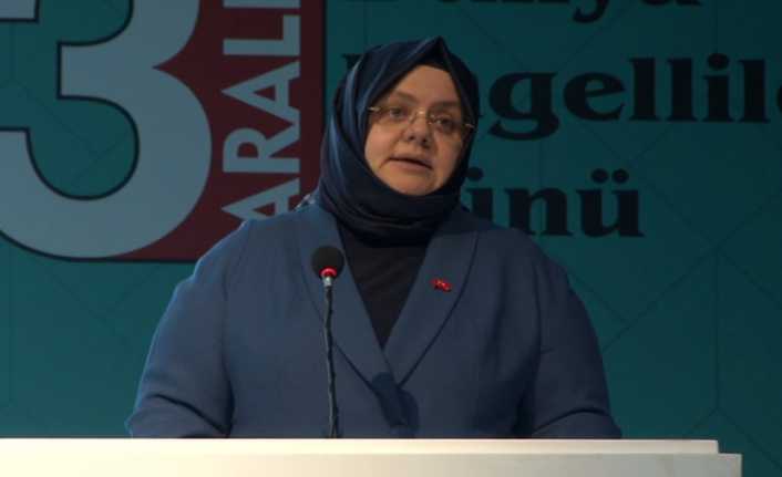 Aile, Çalışma ve Sosyal Hizmetler Bakanı Zehra Zümrüt Selçuk, "2002