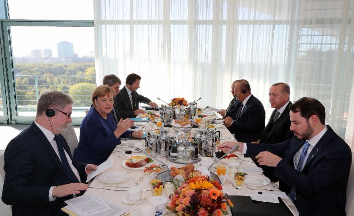 Cumhurbaşkanı Recep Tayyip Erdoğan, Almanya Başbakanı Angela Merkel ile kahvaltıda