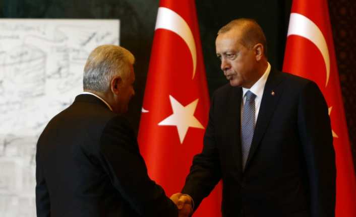 Cumhurbaşkanı Recep Tayyip Erdoğan, Türkiye Büyük Millet Meclisi (TBMM) Başkanı