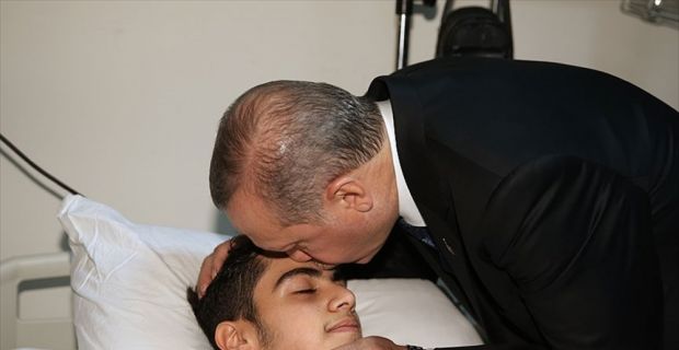 Cumhurbaşkanı Erdoğan ve Başbakan Yıldırım, özel harekat polisi Seyithan Keskin