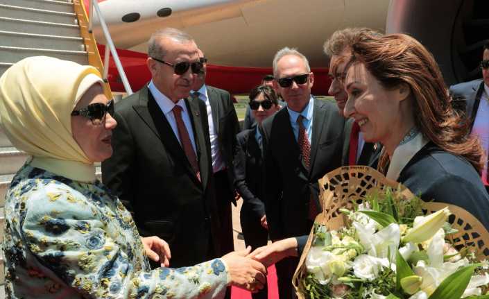 Cumhurbaşkanı Recep Tayyip Erdoğan, beraberinde bakanlar, milletvekilleri, bürokratlar ve basın