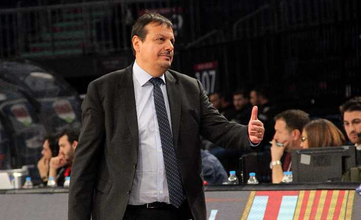 Anadolu Efes Başantrenörü Ergin Ataman, Tahincioğlu Basketbol Süper Ligi’nin 4.