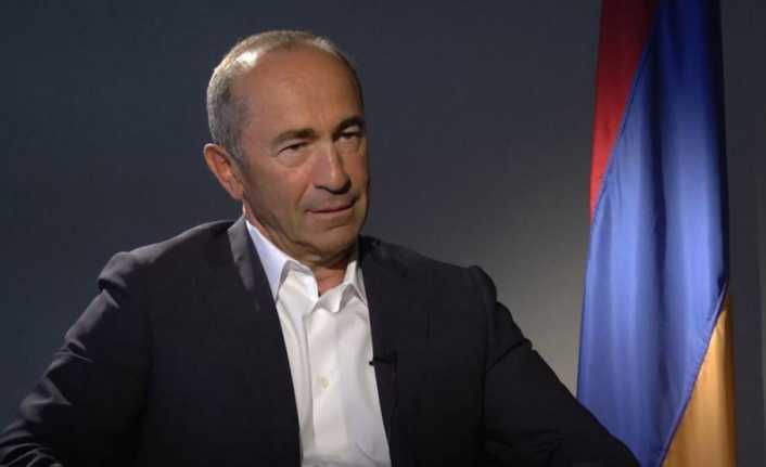 Ermenistan’ın eski Cumhurbaşkanı Robert Koçaryan 2008 yılında cumhurbaşkanlığı seçimlerine itiraz