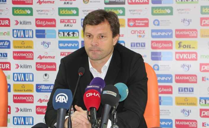 Kayserispor Teknik Direktörü Ertuğrul Sağlam istifa etti. Karpuzatan Kadir Has