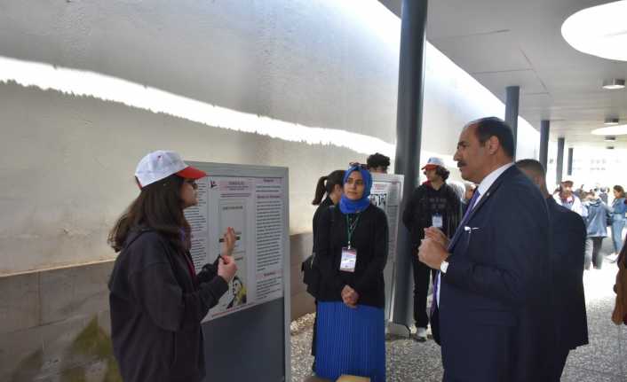 Erzincan Lisesi 2022 yılı 9. Destekleme Programı TÜBİTAK 4006 Bilim
