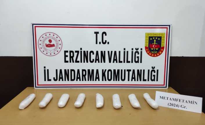 Erzincan’da yolcu otobüsünde narkotik dedektör köpeği yardımıyla 8 paket halinde