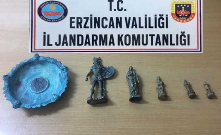Erzincan İl Jandarma Komutanlığı’nca yapılan operasyonda tarihi özelliği olduğu değerlendirilen