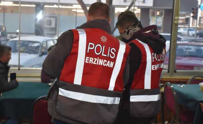 Erzincan'da eş zamanlı genel asayiş ve narkotik uygulaması gerçekleştirildi.
