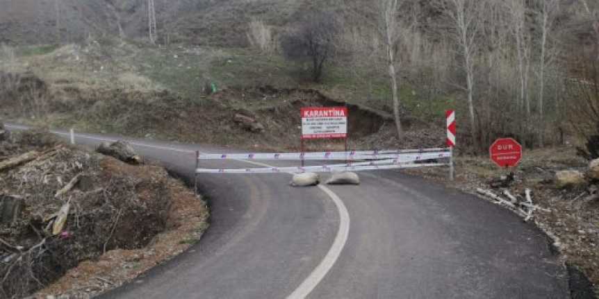 Erzincan’ın Refahiye  ilçesinde  bir köy, yeni tip koronavirüs