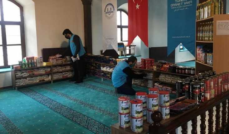 Erzincan’ın Tercan ilçesinde korona virüs tedbirleri kapsamında cemaatle ibadete kapanan