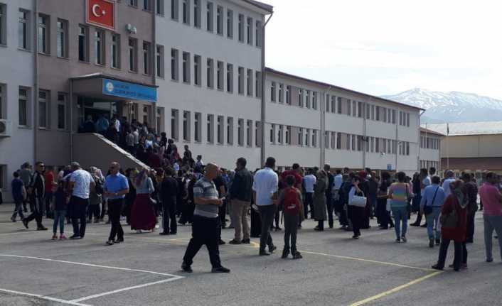 Erzincan’da Liselere Geçiş Sınavı (LGS) gerçekleşti. Erzincan genelinde 2 bin