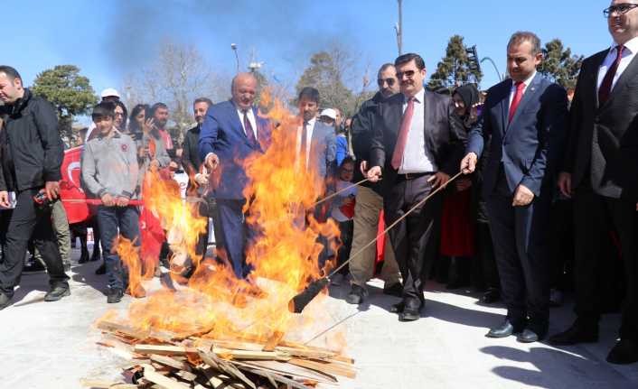 Erzincan'da 21 Mart Nevruz Bayramı çeşitli etkinliklerle kutlandı. Nevruz dolayısıyla