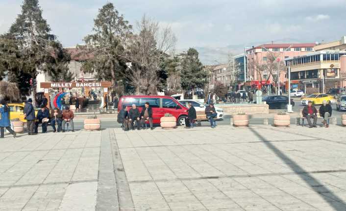 Bu kış şehir merkezine kar düşmeyen Erzincan’da Ocak ayının ortasında