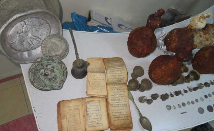 Erzincan merkezli 11 ildeki 34 adrese yönelik yapılan operasyonda tarihi