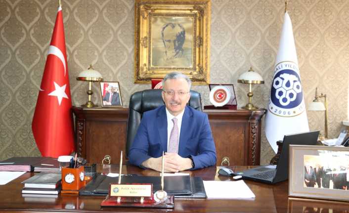Erzincan Binali Yıldırım Üniversitesi Rektörü Prof. Dr. Akın Levent, Erzinca’ın
