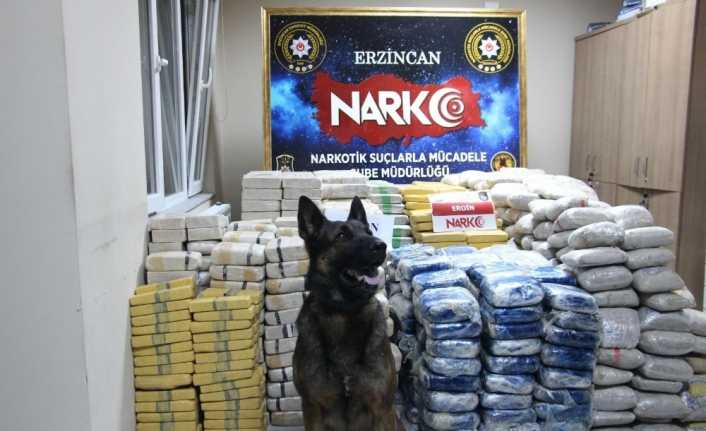 Van’dan İstanbul’a giden bir tırda ele geçirilen 1 ton 271
