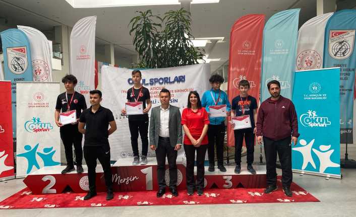 Okul Sporları Havalı Silahlar Türkiye şampiyonasında Erzincan’ı temsil eden sporcular