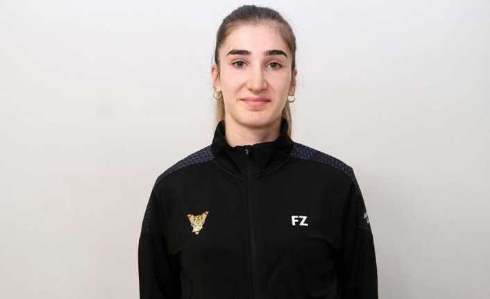 Erzincanlı Sporcu Fransa Ligine Transfer Oldu Badminton da sayısız başarılara imza atan Erzincanlı sporcuların ünleri yurtdışına