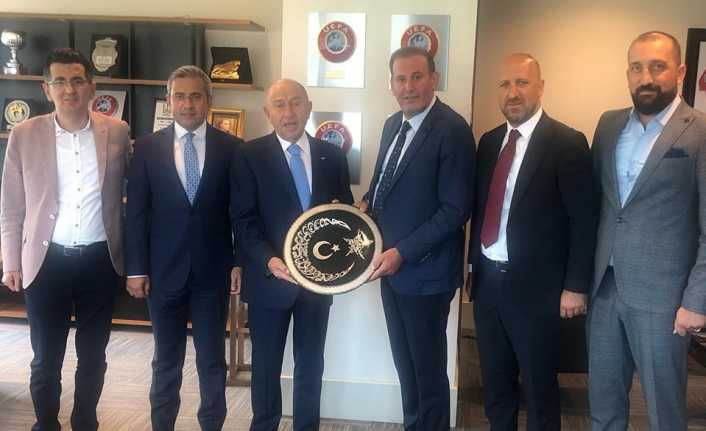 Anagold 24 Erzincanspor  Kulübü Başkanı Üzeyir Çalı ve Yönetim