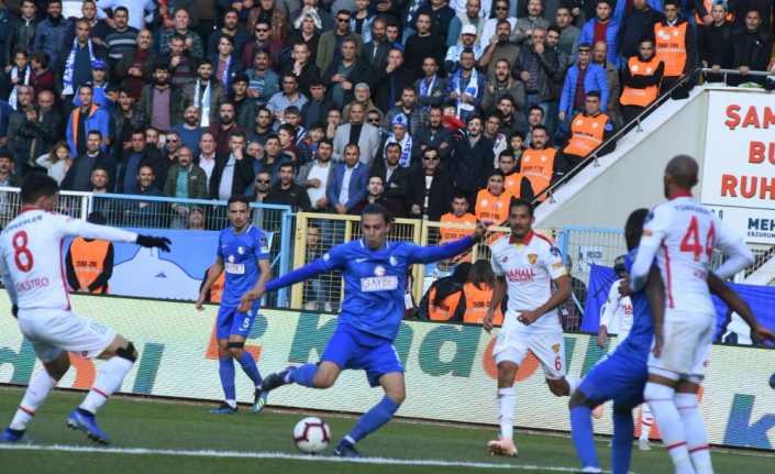 Spor Toto Süper Lig’in 12. haftasında BB Erzurumspor, sahasında Göztepe