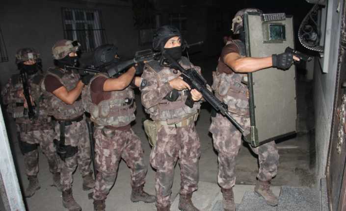 Erzurum’da PKK/KCK terör örgütüne yönelik düzenlenen operasyonda 8 kişi yakalandı.