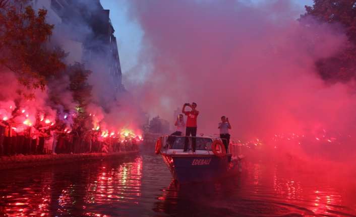 Spor Toto 1. Lig ekiplerinden Eskişehirspor 53’üncü kuruluş yıl dönümünü