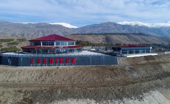 Esentepe Sosyal Tesisleri inşaatında çalışmalar aralıksız devam ediyor.