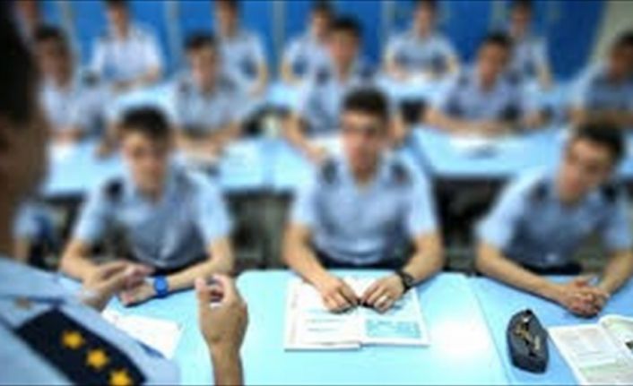 Adana'da FETÖ/PDY soruşturması kapsamında hakkında dava açılan tutuklu sanık eski