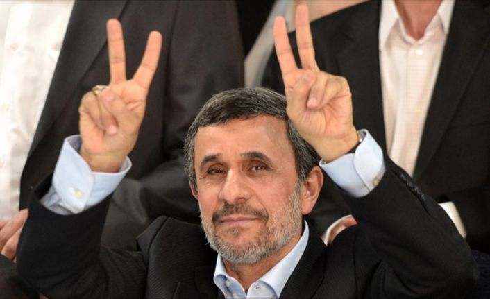 Eski İran Cumhurbaşkanı Ahmedinejad, Hamaney'e hitaben yazdığı mektuplarda ülke yönetimini