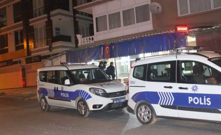 İstanbul Beylikdüzü’nde eski bir muhtar, alacak verecek meselesi yüzünden aralarında