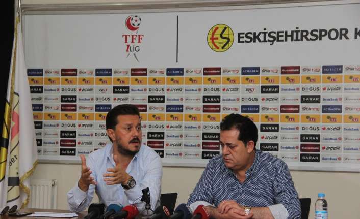 Spor Toto 1. Lig ekiplerinden Eskişehirspor’da Başkan Halil Ünal, iki