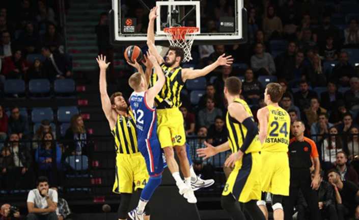 THY Euroleague’nin 4. haftasında Anadolu Efes evinde Fenerbahçe ile karşılaştı.